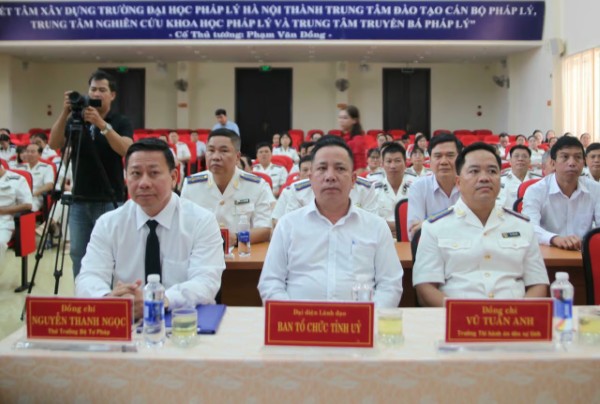 Bộ Tư pháp công bố quyết định thành lập và kiện toàn bộ máy tổ chức Thi hành án dân sự Đắk Lắk